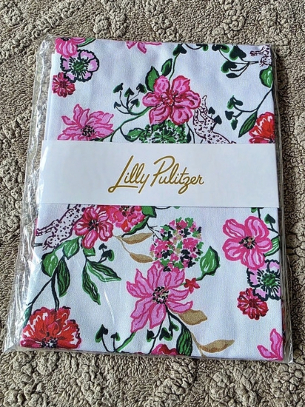 Lilly Pulitzer Safari Sanctuary GWP Tea Towel Pink & White